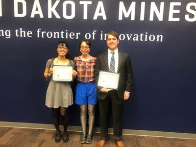 Dr. Ustunisik and graduate students